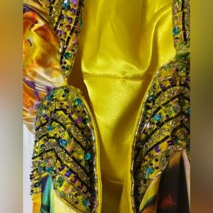 Preloved multi color dress size 8. Very beautiful with rhinestone